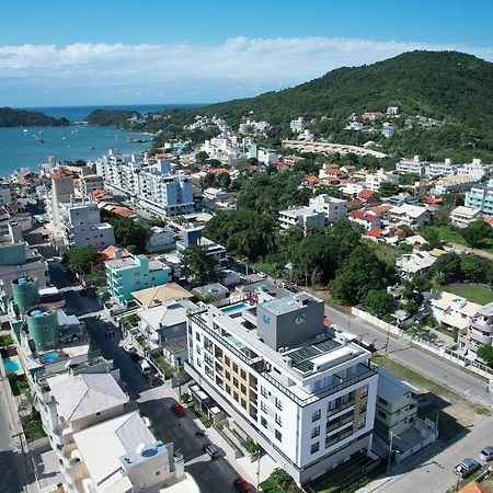 Adra 106 - Apartamento No Centro De Bombinhas - Rooftop Com Piscina E Academia - A Poucos Metros Da Praia - Luaran gambar