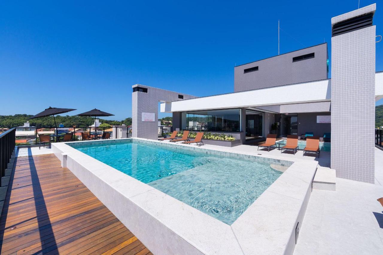 Adra 106 - Apartamento No Centro De Bombinhas - Rooftop Com Piscina E Academia - A Poucos Metros Da Praia - Luaran gambar