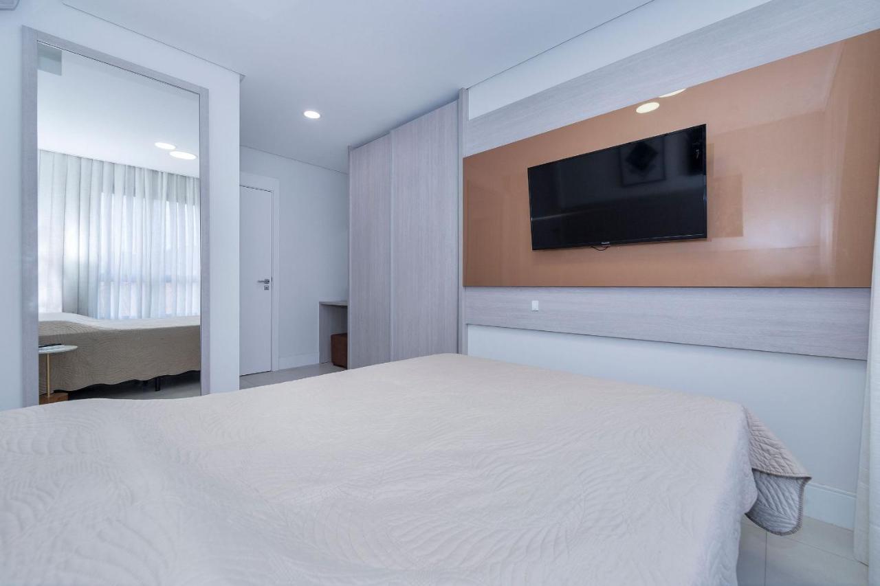 Adra 106 - Apartamento No Centro De Bombinhas - Rooftop Com Piscina E Academia - A Poucos Metros Da Praia - Luaran gambar