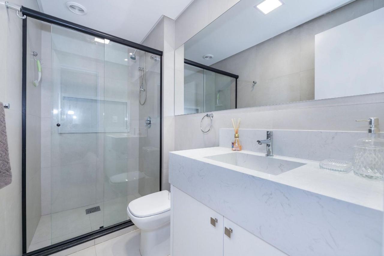 Adra 106 - Apartamento No Centro De Bombinhas - Rooftop Com Piscina E Academia - A Poucos Metros Da Praia - Luaran gambar