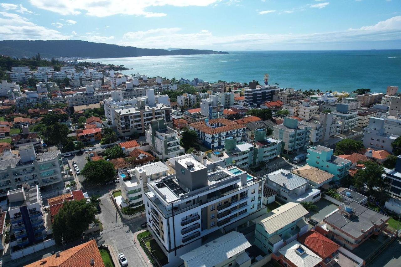 Adra 106 - Apartamento No Centro De Bombinhas - Rooftop Com Piscina E Academia - A Poucos Metros Da Praia - Luaran gambar