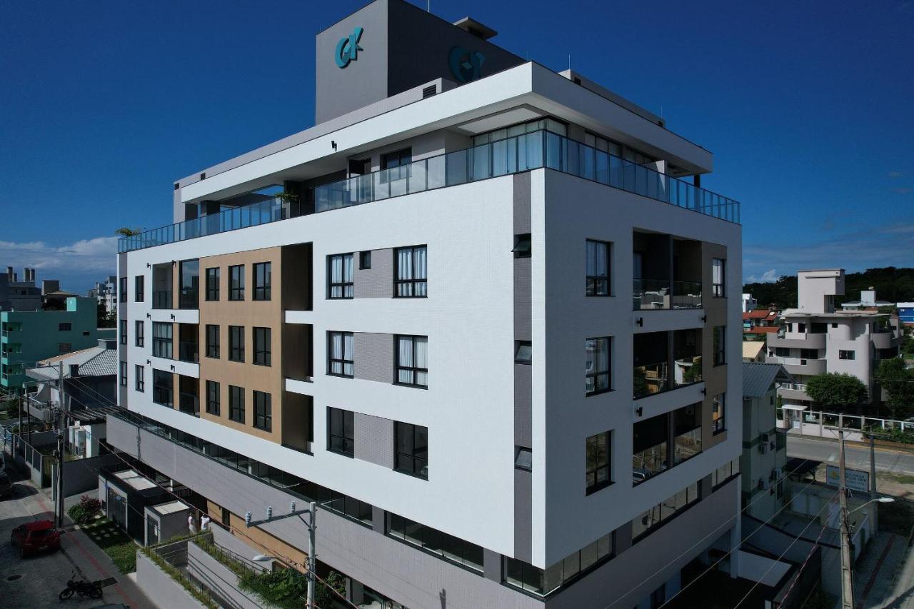 Adra 106 - Apartamento No Centro De Bombinhas - Rooftop Com Piscina E Academia - A Poucos Metros Da Praia - Luaran gambar